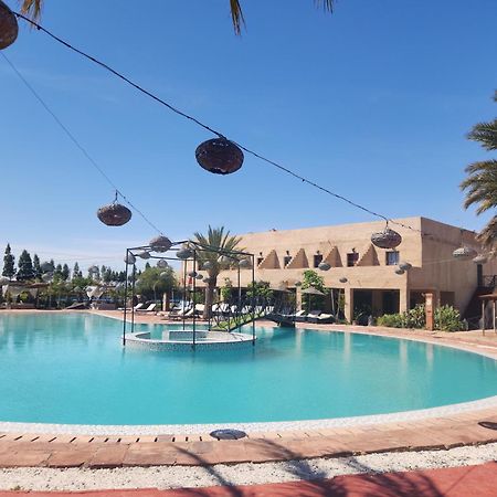 Les Jardins D Amizmiz 6 Piscines Bed & Breakfast Wawizelte Luaran gambar