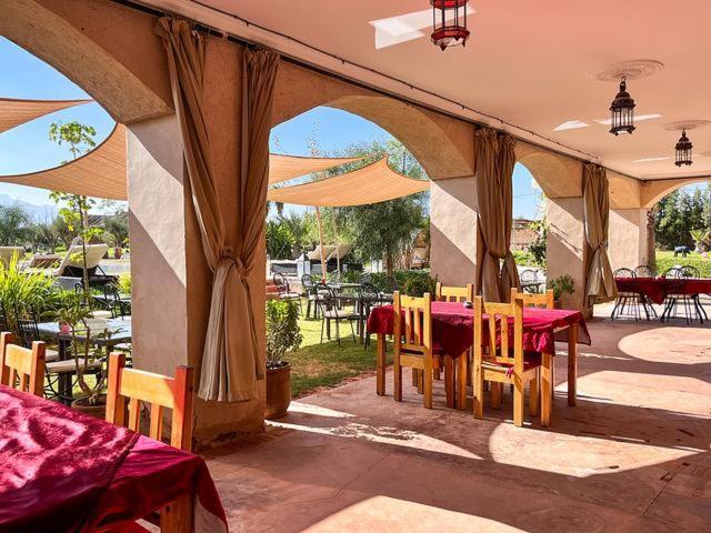 Les Jardins D Amizmiz 6 Piscines Bed & Breakfast Wawizelte Luaran gambar