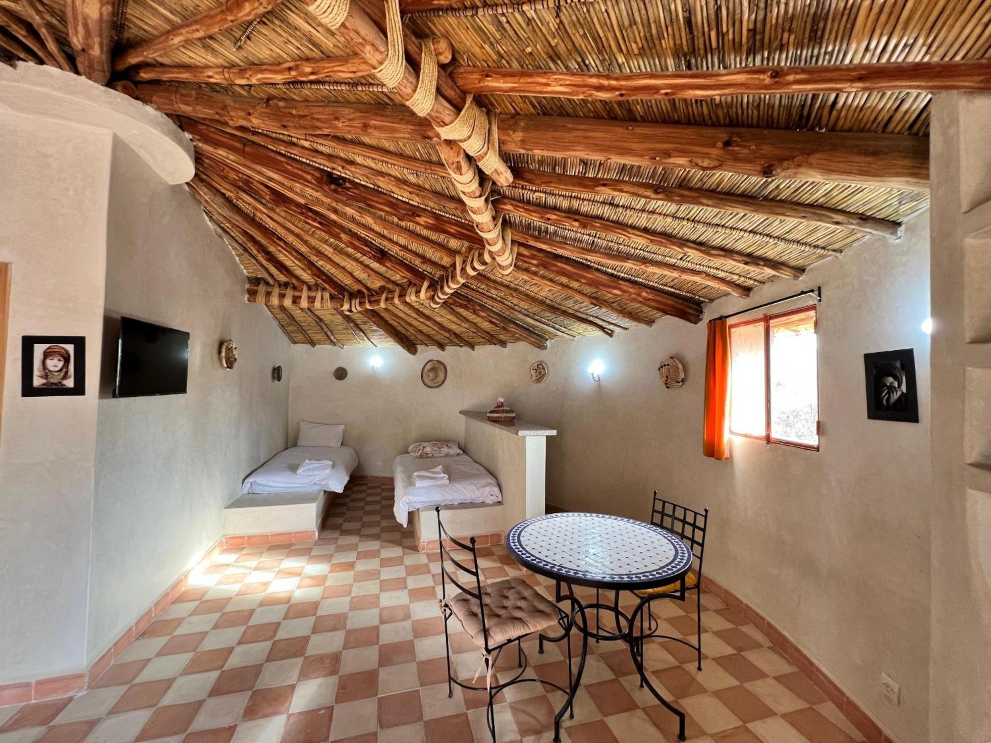 Les Jardins D Amizmiz 6 Piscines Bed & Breakfast Wawizelte Luaran gambar