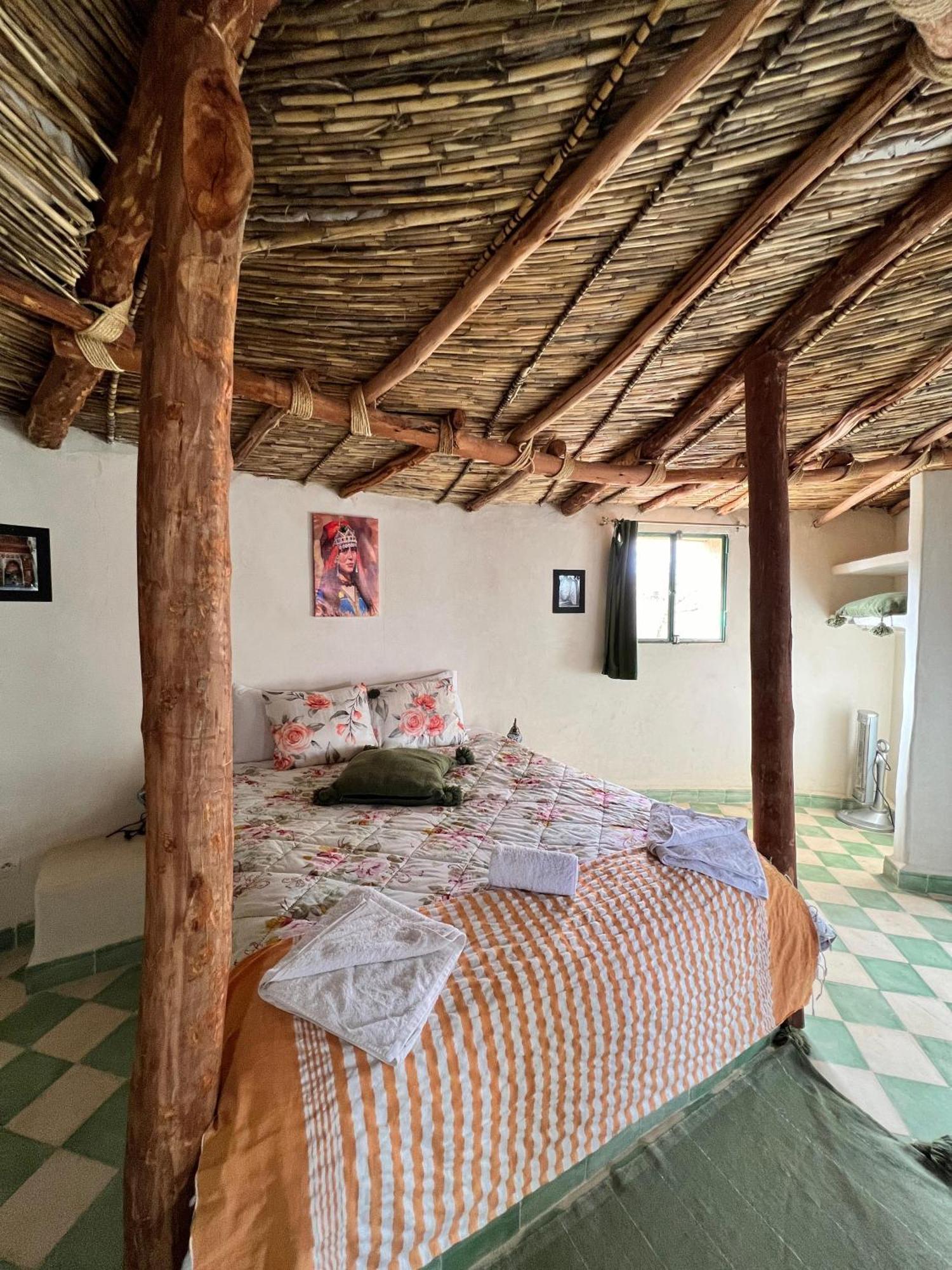 Les Jardins D Amizmiz 6 Piscines Bed & Breakfast Wawizelte Luaran gambar