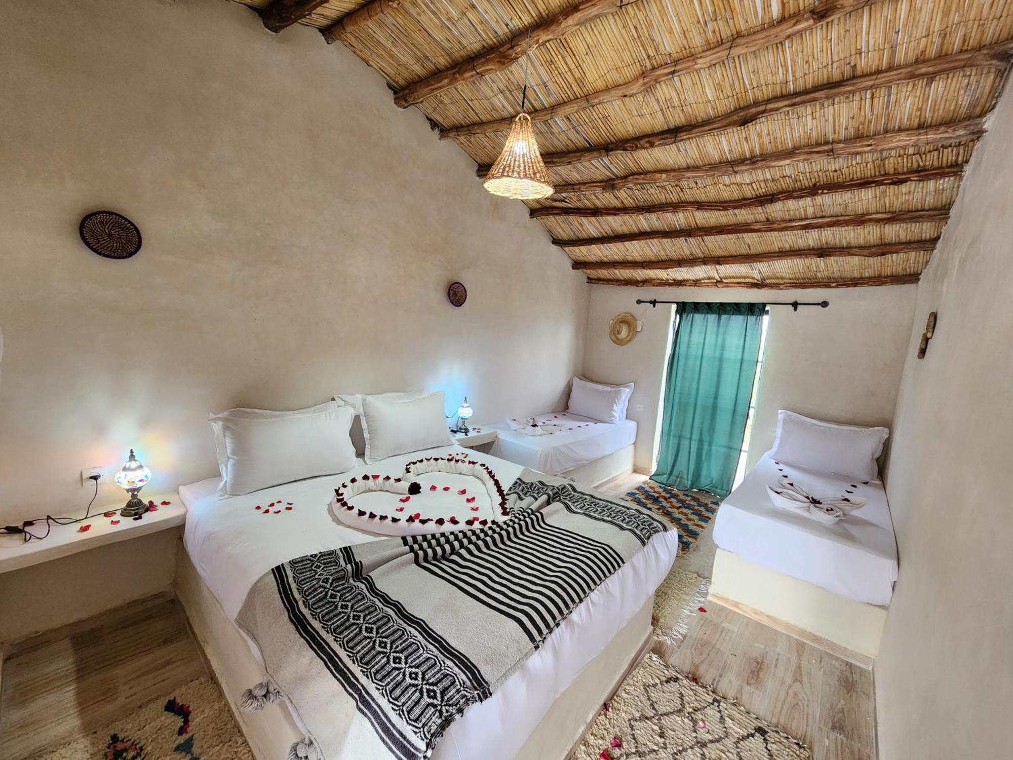Les Jardins D Amizmiz 6 Piscines Bed & Breakfast Wawizelte Luaran gambar