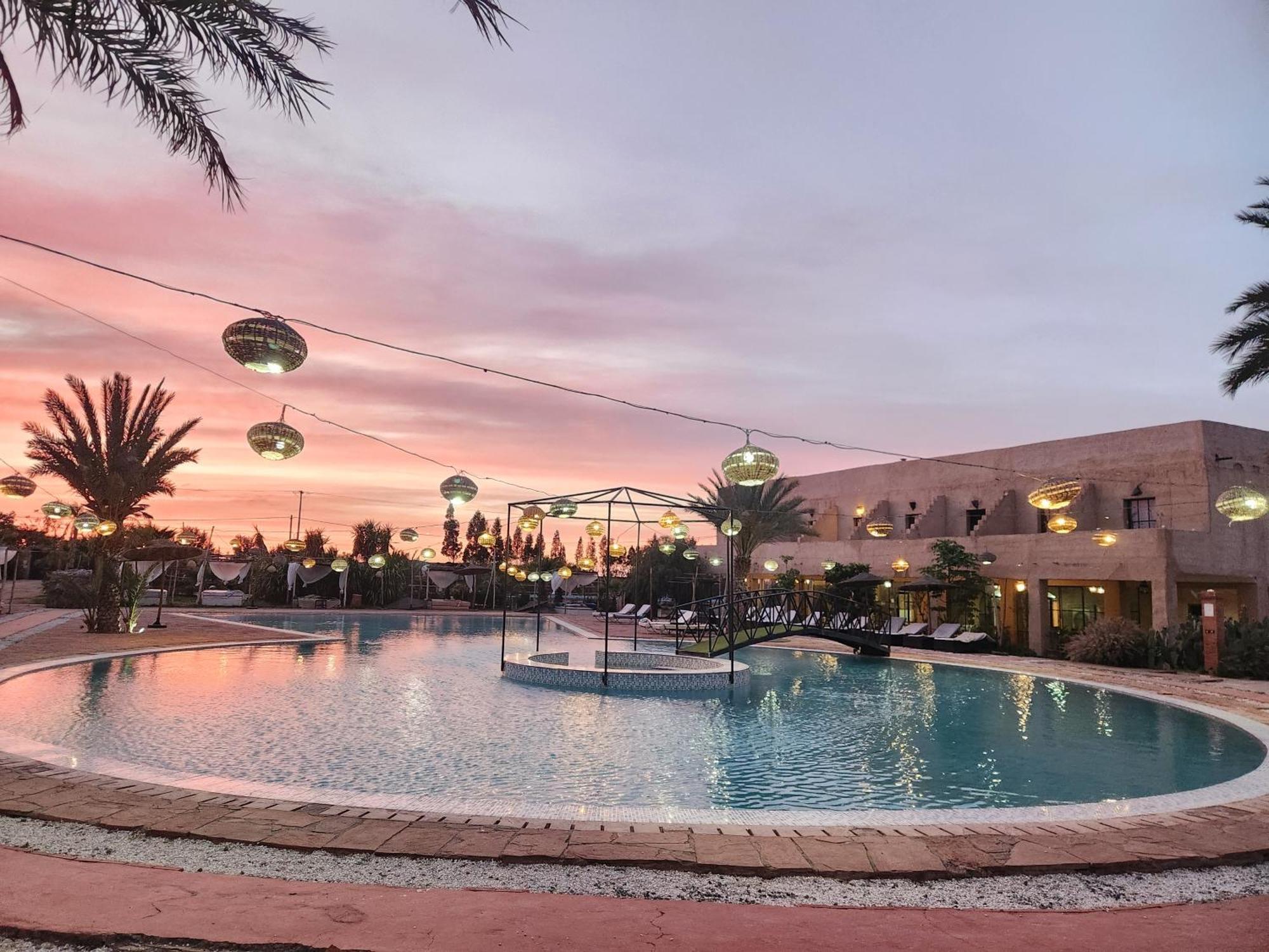 Les Jardins D Amizmiz 6 Piscines Bed & Breakfast Wawizelte Luaran gambar