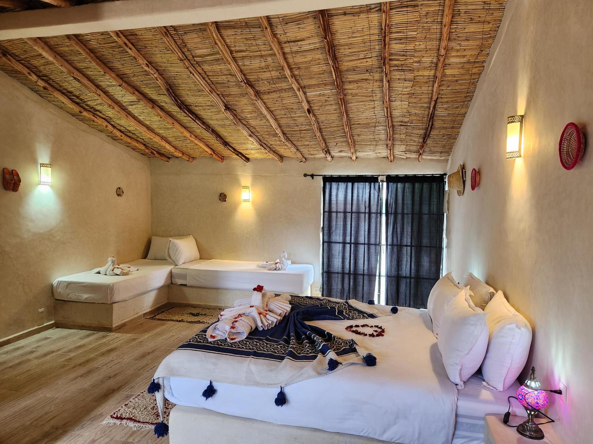 Les Jardins D Amizmiz 6 Piscines Bed & Breakfast Wawizelte Luaran gambar